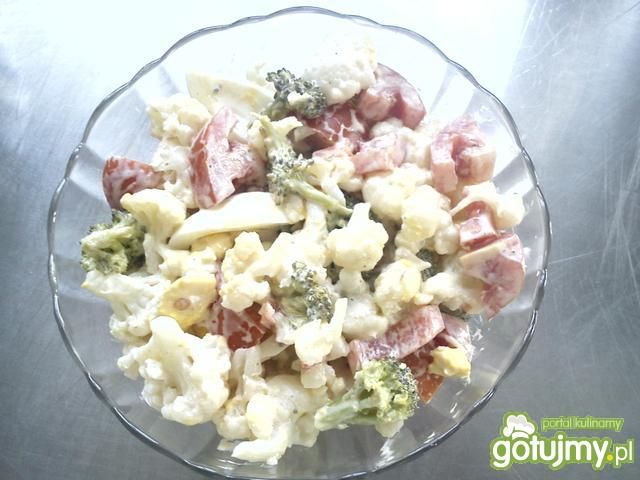 Sałatka brokułowo-kalafiorowa 3 Sałatka brokułowo-kalafiorowa 3