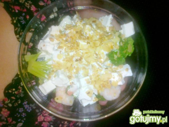 Sałatka brokułowo - krewetkowa