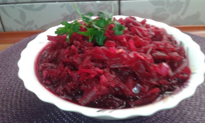 sałatka buraczana z papryką - w zalewie octowej