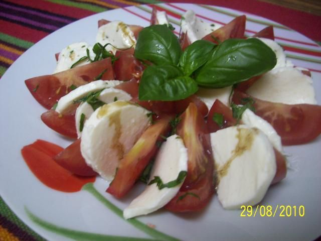 Sałatka caprese Sałatka caprese