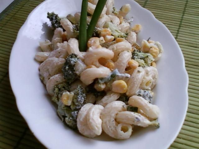 Sałatka Cavatappi Sałatka Cavatappi