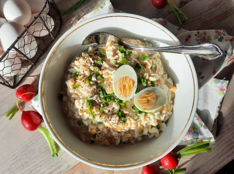 Sałatka chrzanowa z jajkiem