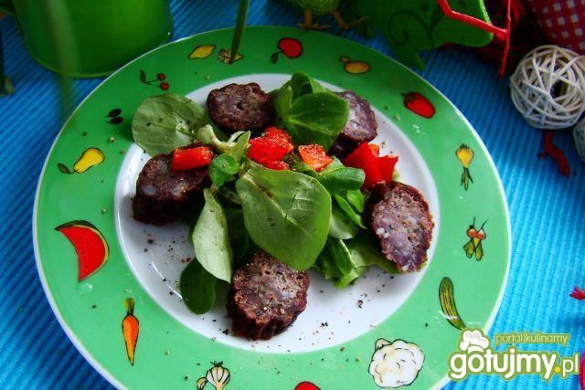 Sałatka dzika z sosem z  chilli  Sałatka dzika z sosem z  chilli