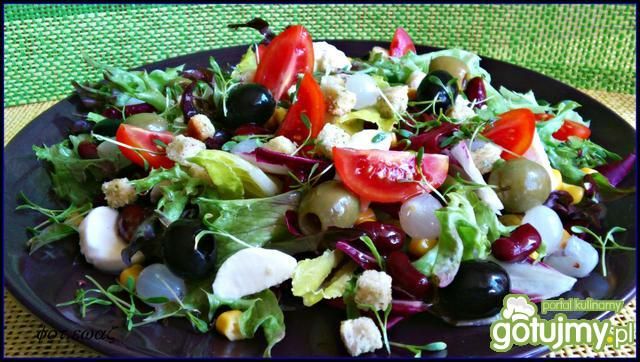 Sałatka eksplozja smaku Sałatka eksplozja smaku