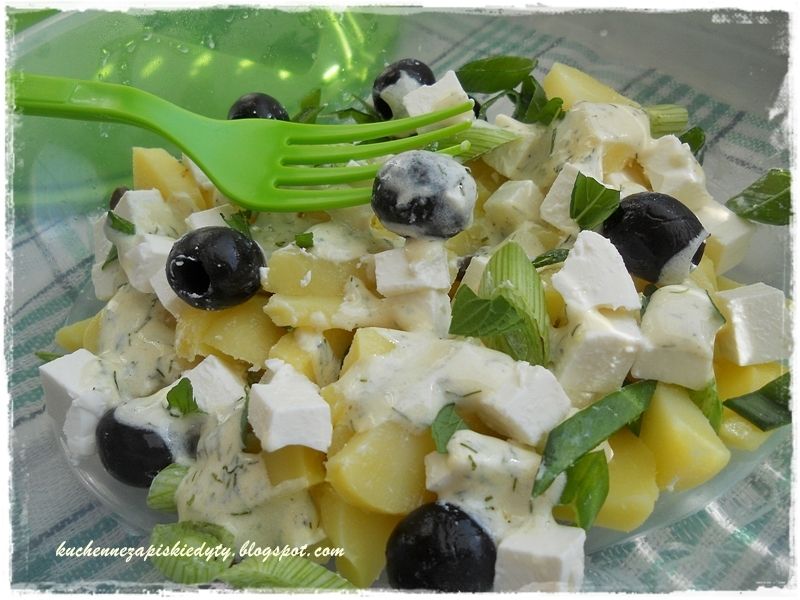 Sałatka grecka z ziemniakami Sałatka grecka z ziemniakami
