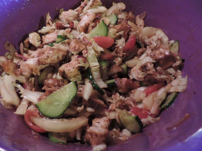 Sałatka grillowa z kurczakiem 