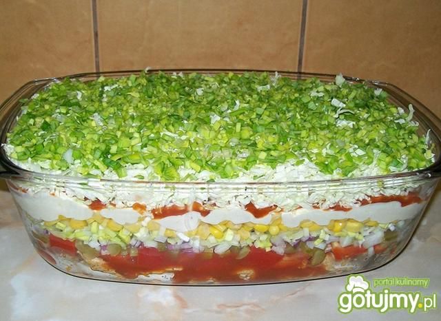 Sałatka gyros warstwowa