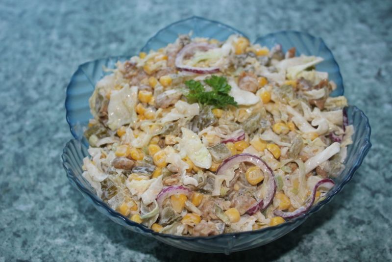 Sałatka gyros z porem