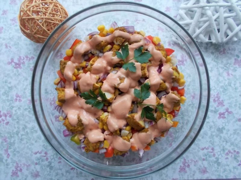 Sałatka "gyros" z ryżem