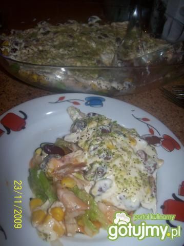 sałatka gyrosowa po tajsku