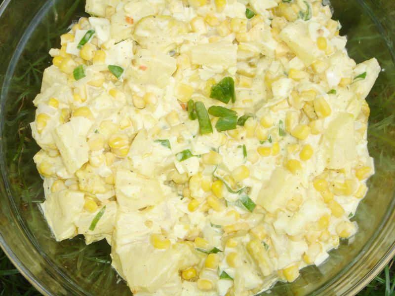 Sałatka hawajska z jajkiem Sałatka hawajska z jajkiem