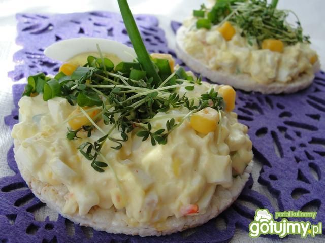 Sałatka jajeczna z kukurydzą chili Sałatka jajeczna z kukurydzą chili