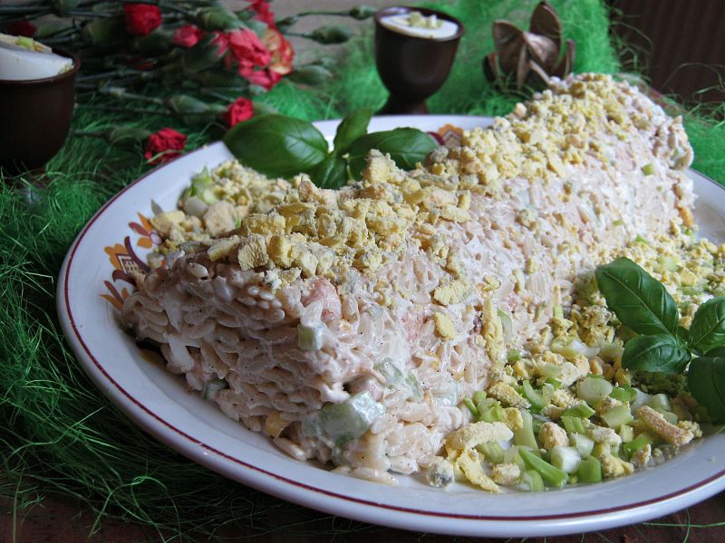 Sałatka jajeczna z kurczakiem