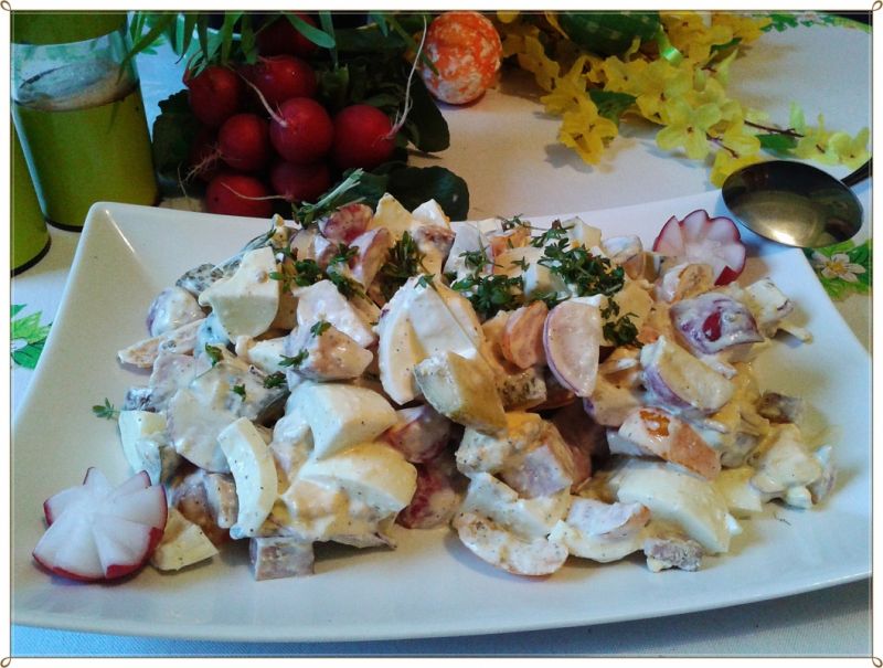 Sałatka jajeczna z rzodkiewką 