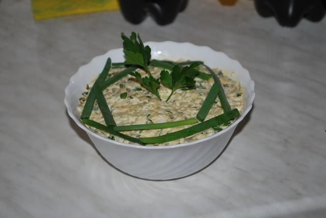 Sałatka jajeczno-ogórkowa   Sałatka jajeczno-ogórkowa