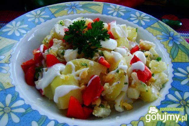 Sałatka kalafiorowo-ziemniaczana Sałatka kalafiorowo-ziemniaczana