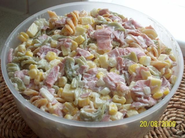 Sałatka kolorowa Sałatka kolorowa