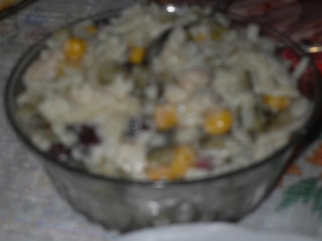 Sałatka królewska z ananasem Sałatka królewska z ananasem