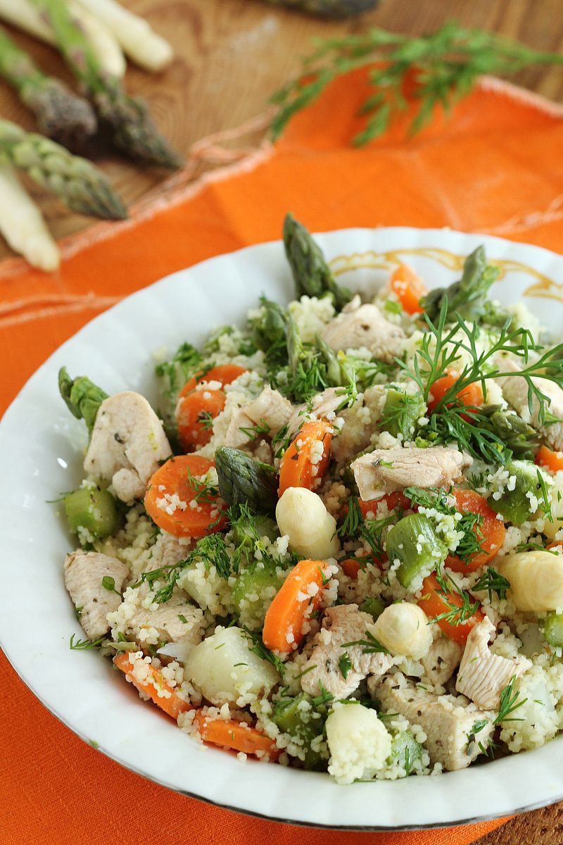 Sałatka kuskus ze szparagami