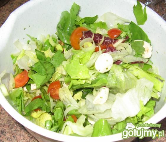 Sałatka letnia z porem Sałatka letnia z porem