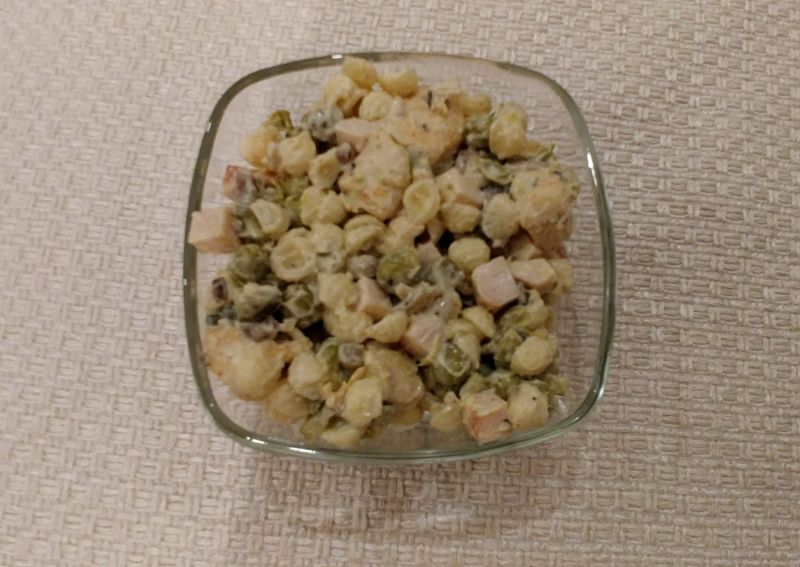 Sałatka makaronowa Sałatka makaronowa