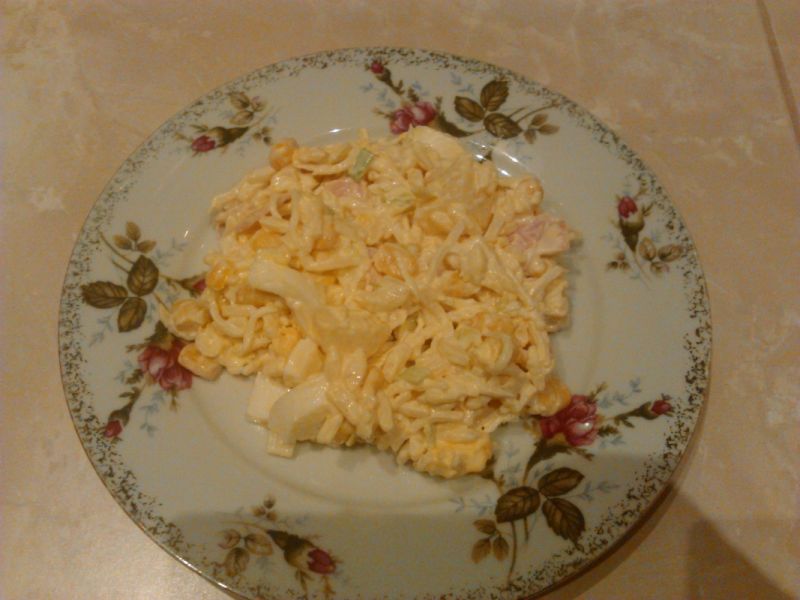 Sałatka makaronowa z ananasem Sałatka makaronowa z ananasem