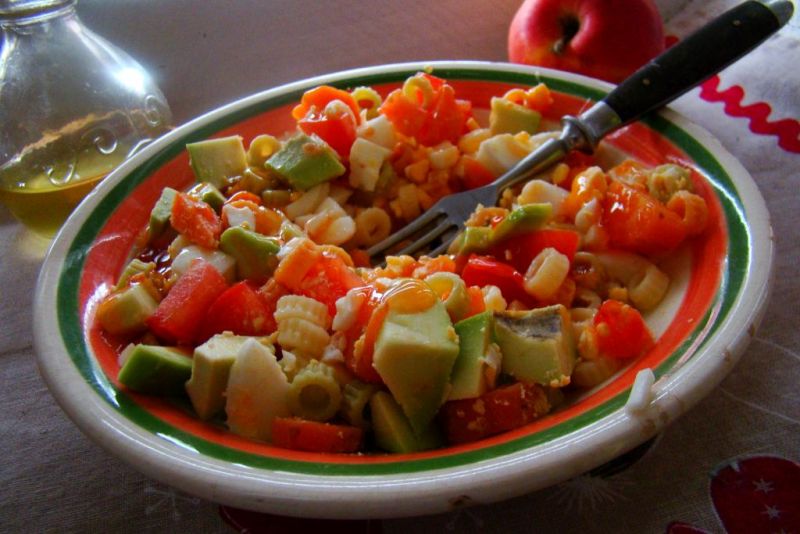 Sałatka makaronowa z awokado Sałatka makaronowa z awokado