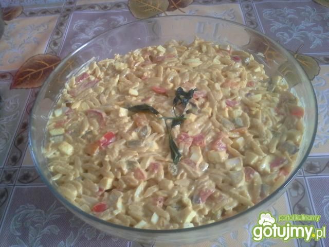 Sałatka makaronowa z curry Sałatka makaronowa z curry