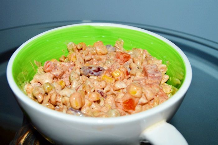 Sałatka makaronowa z majonezem Sałatka makaronowa z majonezem