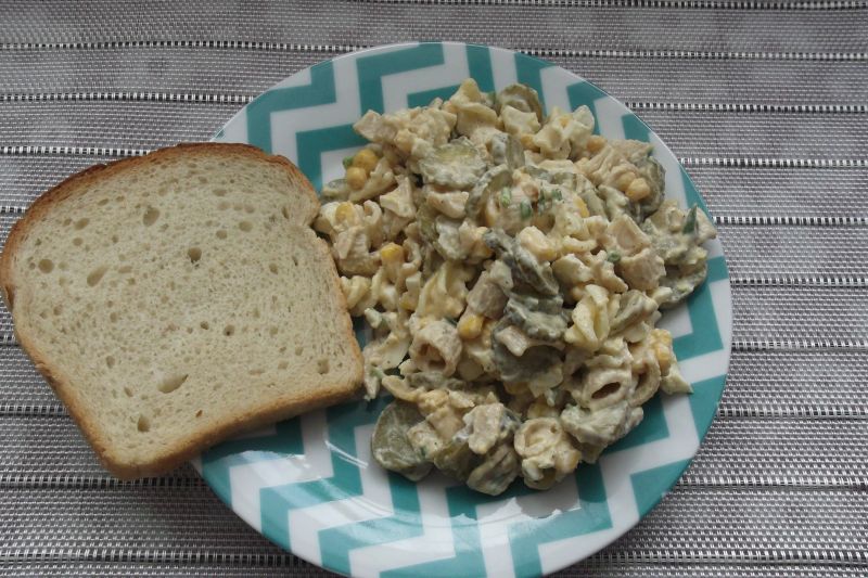 Sałatka makaronowa z majonezem Sałatka makaronowa z majonezem