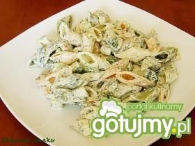 Sałatka makaronowa z sałatką gyros Sałatka makaronowa z sałatką gyros