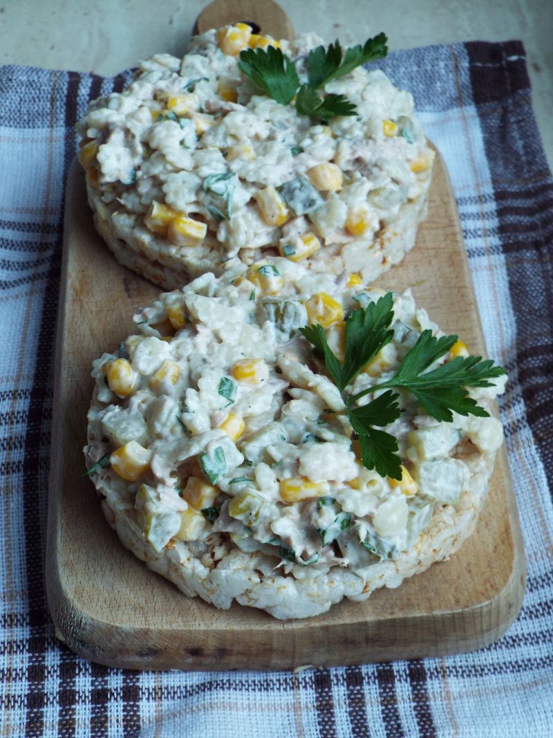 Sałatka makaronowa z tuńczykiem