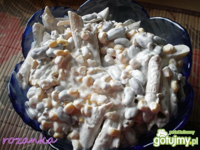 Sałatka makaronowa ze słonecznikiem Sałatka makaronowa ze słonecznikiem