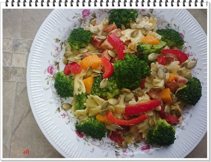 Sałatka makaronowo warzywna Eli Sałatka makaronowo warzywna Eli