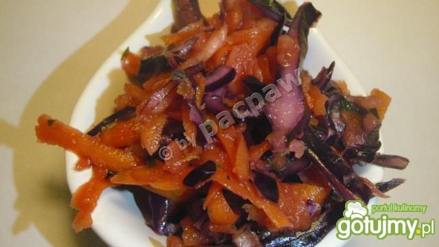 Sałatka marchewkowo-kapuściana