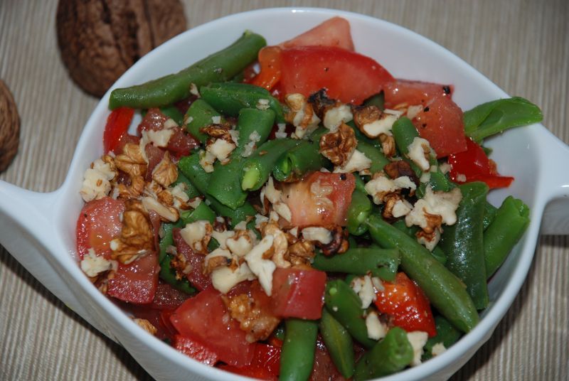 Sałatka na ciepło z fasolką Sałatka na ciepło z fasolką