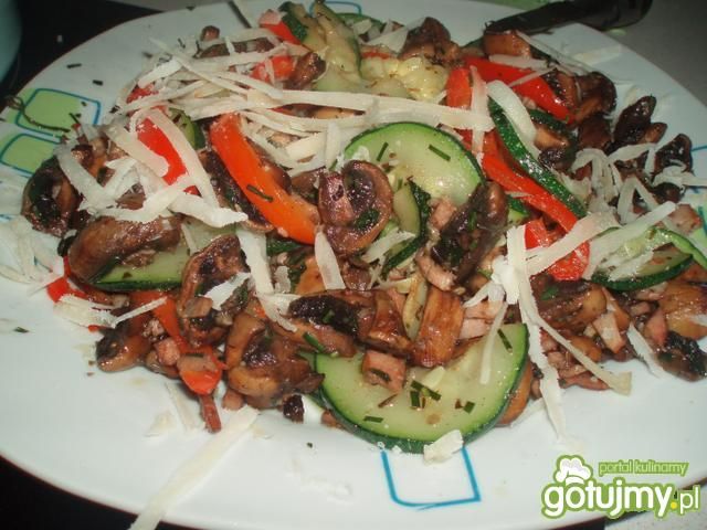 Sałatka na gorąco Sałatka na gorąco