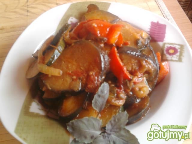 Sałatka na gorąco - Ratatouille Sałatka na gorąco - Ratatouille