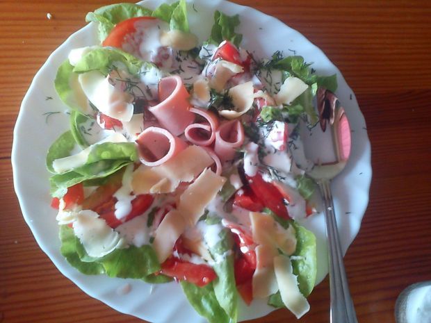 Sałatka na śniadanie Wielkanocne