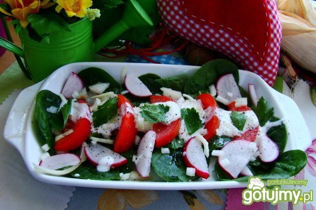 Sałatka na śniadanie z szpinakiem  Sałatka na śniadanie z szpinakiem