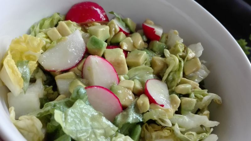 Sałatka nr 5 Avocado-rzodkiewka Dieta 1200 kalorii