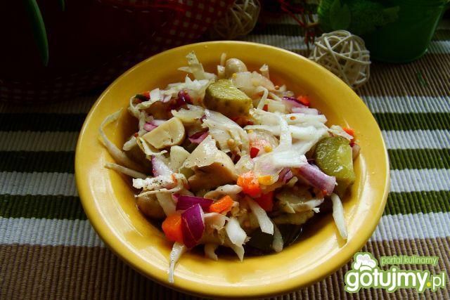 Sałatka obiadowa w marynacie octowej