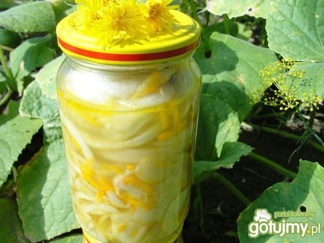 Sałatka ogórkowa z marchewką