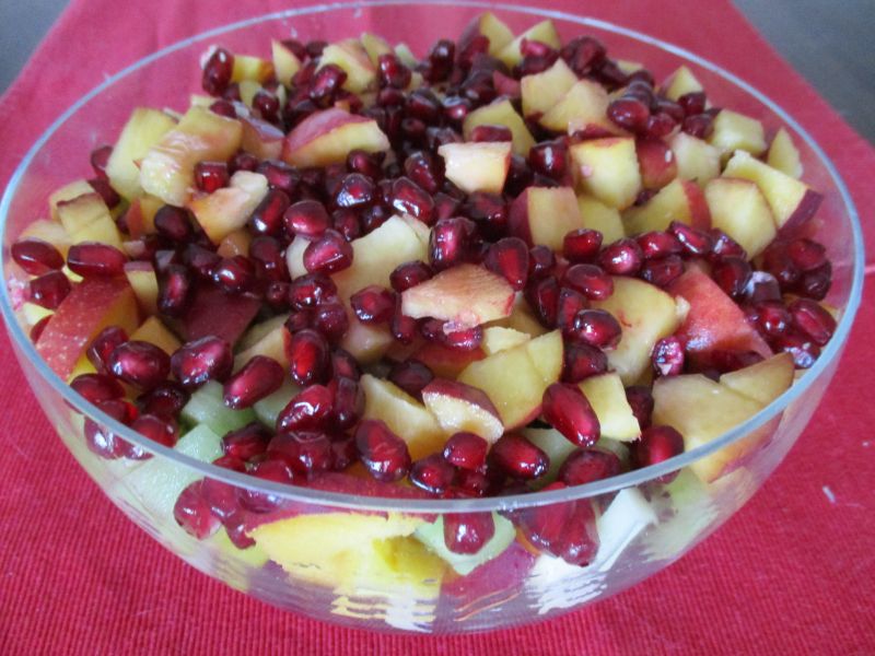 Sałatka owocowa z granatem Sałatka owocowa z granatem