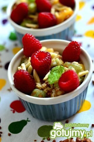 Sałatka owocowa z kaszą Sałatka owocowa z kaszą