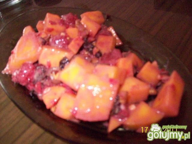 sałatka owocowa z mango i malinami sałatka owocowa z mango i malinami