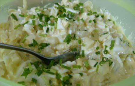 Sałatka owocowo-jarzynowa z jogurtem