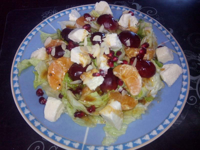 Sałatka owocowo warzywna Sałatka owocowo warzywna