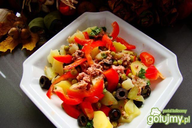 Sałatka paprykowoziemniaczana