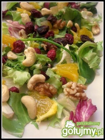 Sałatka - pomarańcze z bakaliami Sałatka - pomarańcze z bakaliami